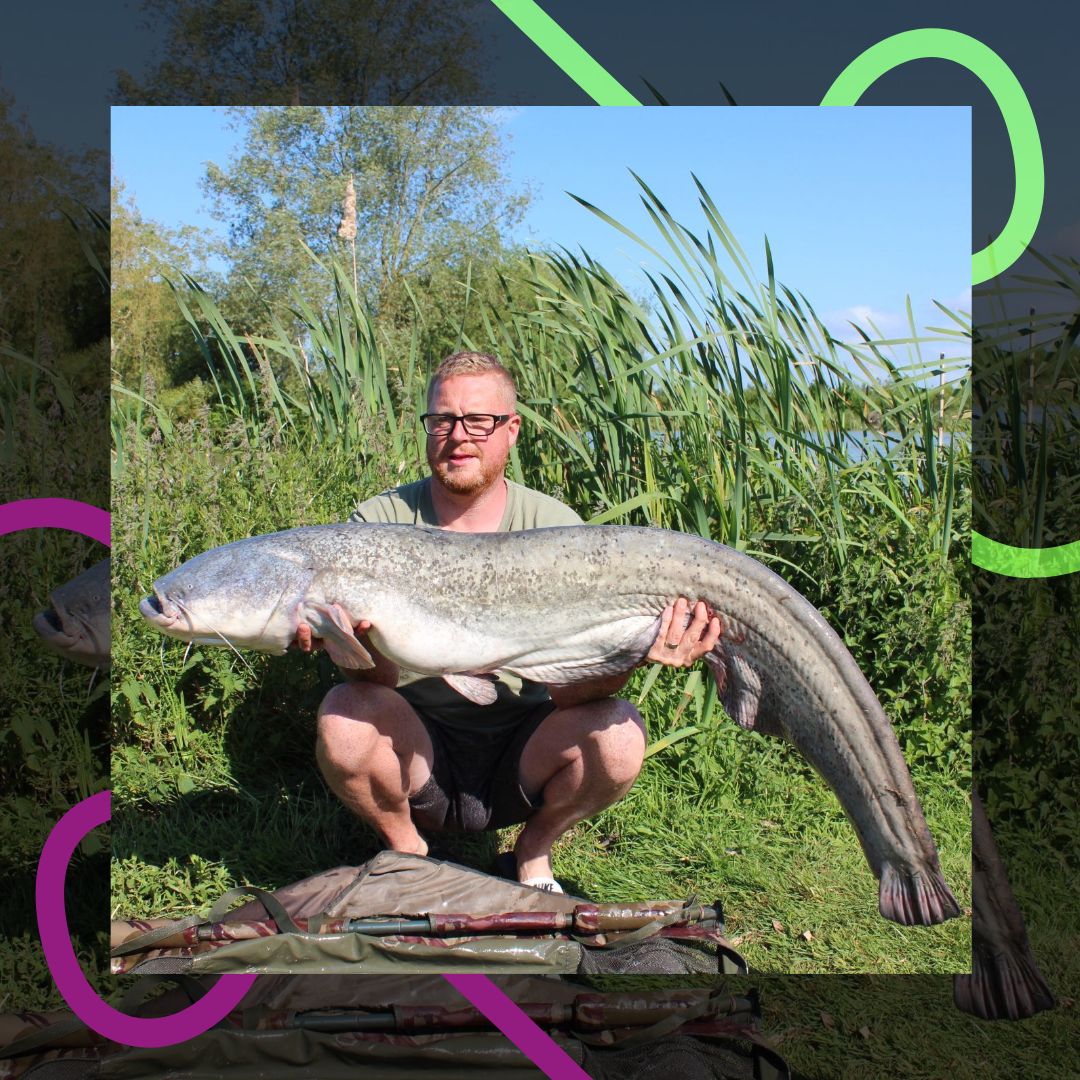 stephen77100930's tweet photo. What initially began as a simple carp fishing outing gradually led to an interesting range of catches. Four magnificent cats graced my net, including a colossal 47lb 2oz – a new personal best for me! My dad, Martyn Smith also caught a solid 32lb 🙌🏼

#RoddyClips #CarpFishing https://t.co/IZTHqMF5SB