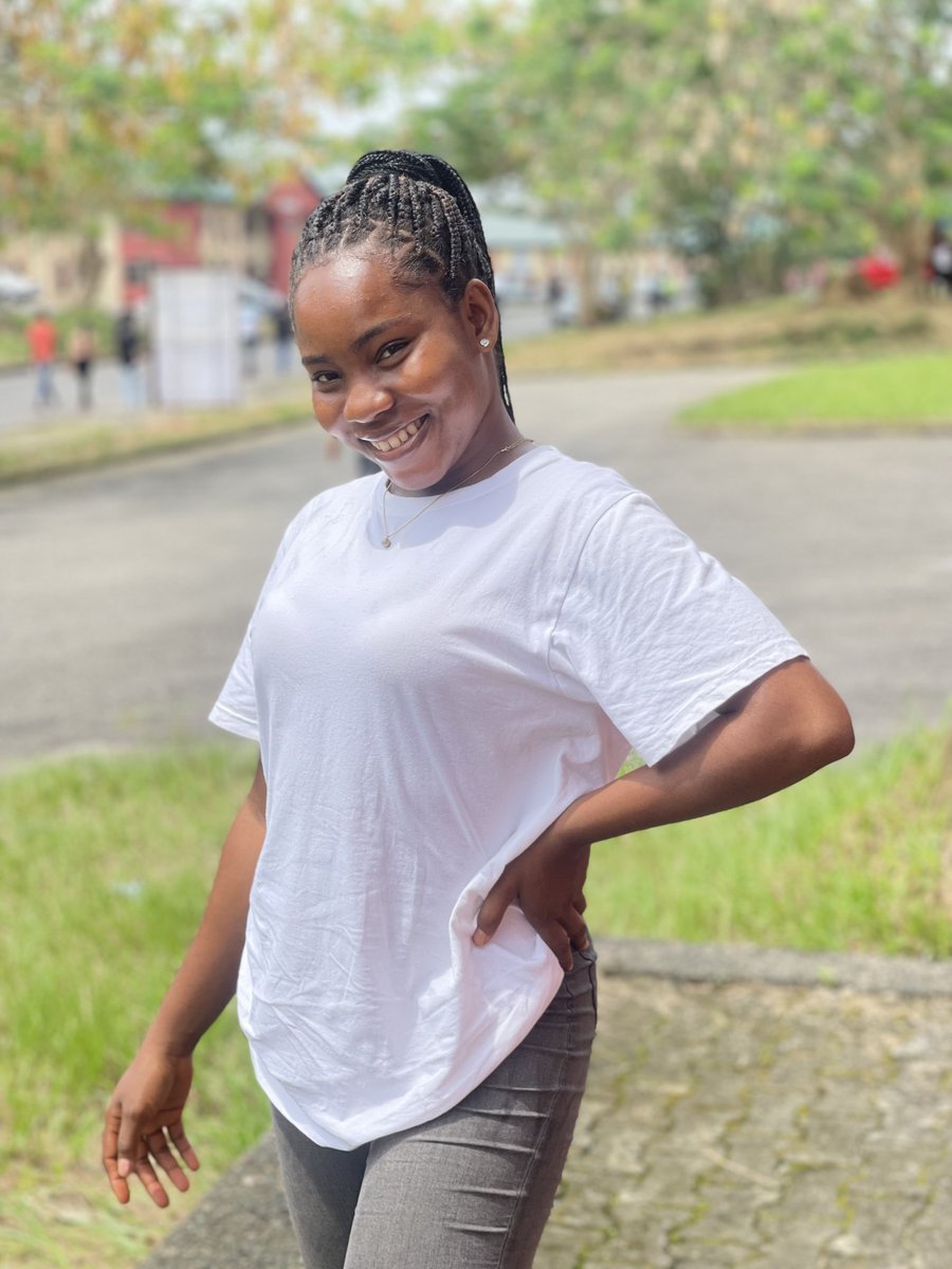 rejjydesignx's tweet image. Plain Tees never disappoint 😍🥰.
Shop for your quality plain Tees
A view of what you will get @Teesbyrejjy.
#Unit100
#PerfectSquare.