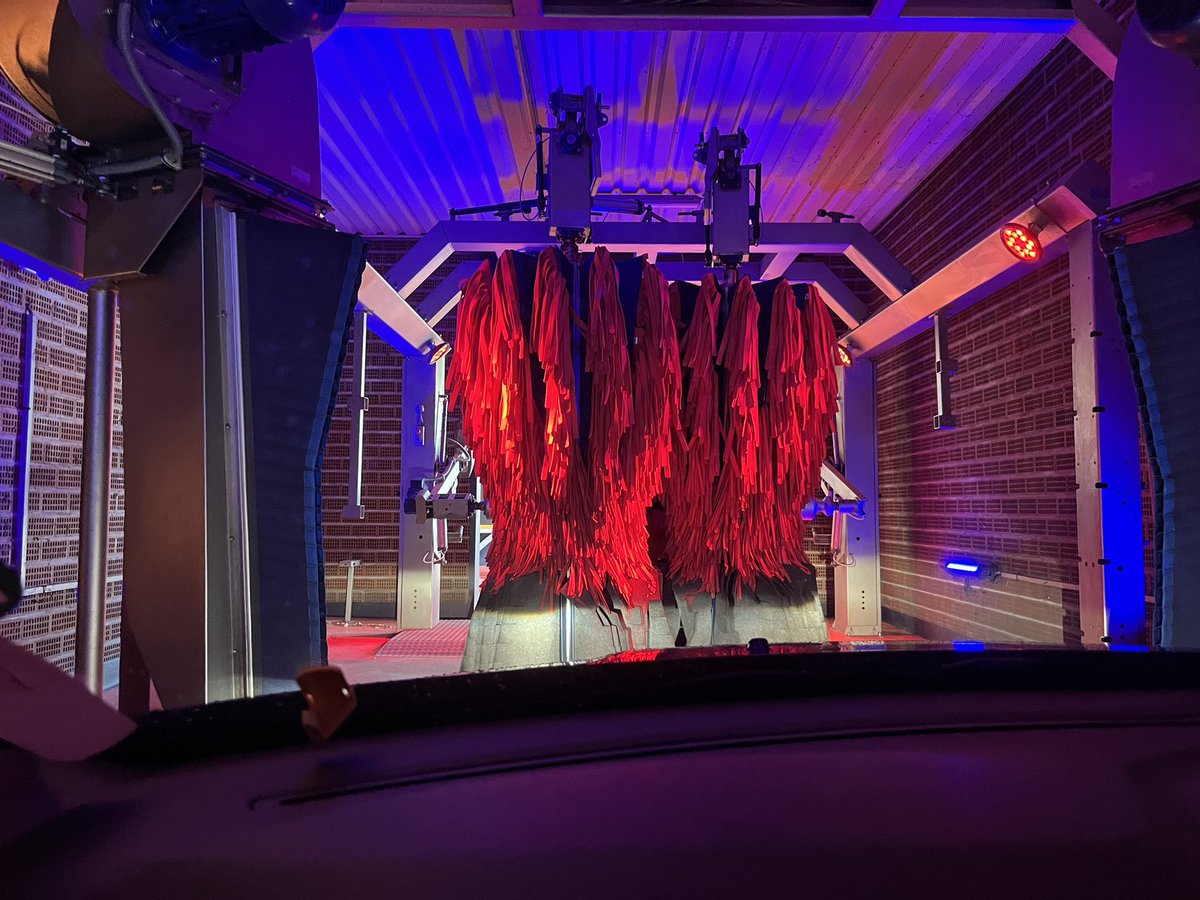 In de autodisco