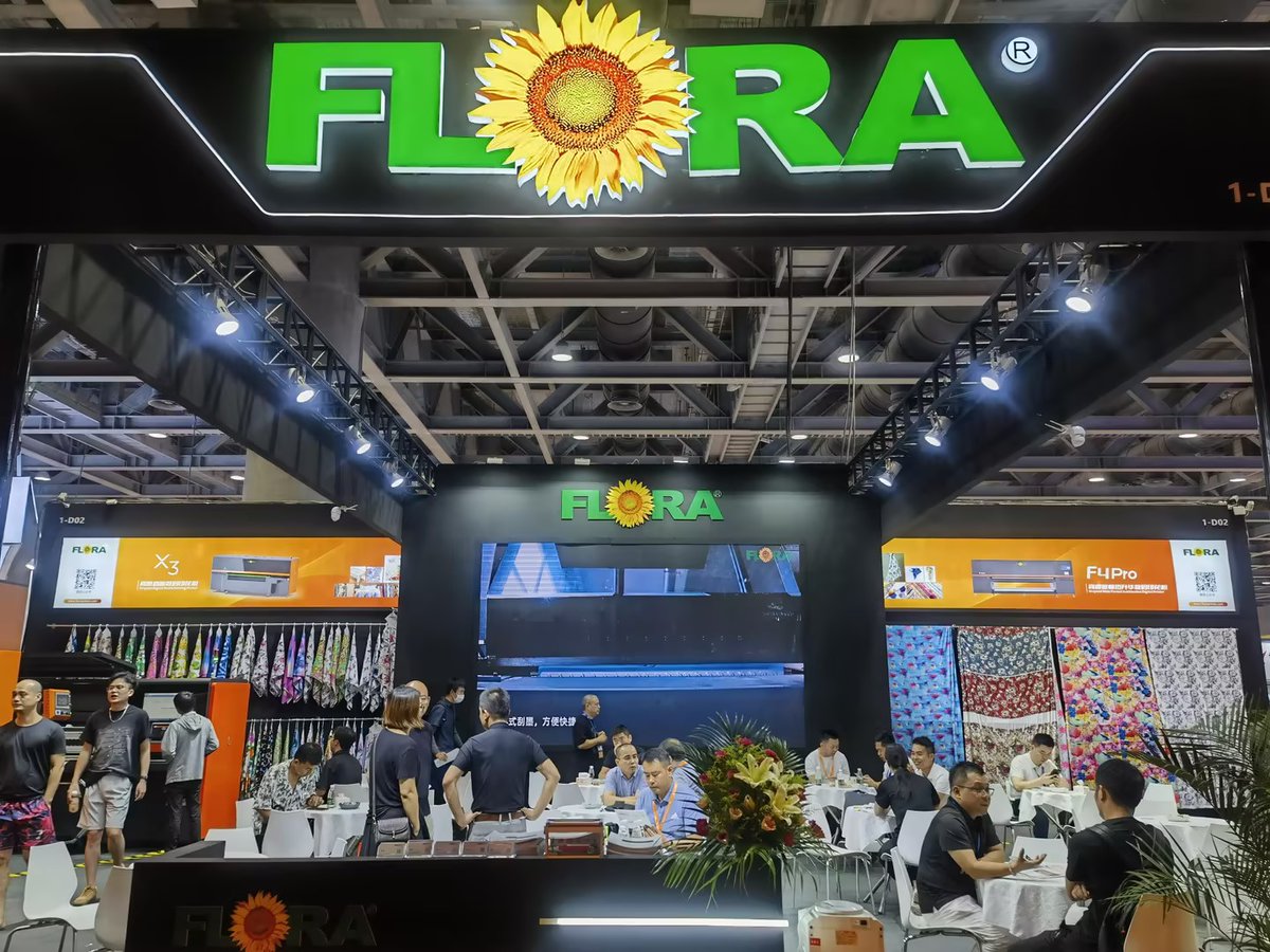 Floraprinters's tweet photo. ๐Yesterday, at The 6th International Textile Supply Chain Industry Expo - #TSCI2023, FLORA unveiled the F4 Pro: a 24-Printhead Industrial Wide-Format Dye-Sublimation Digital Textile Printing Machine.
#textile #textileprint #textileprintingmachine #sublimationprinter https://t.co/tQ3AyXUsv3