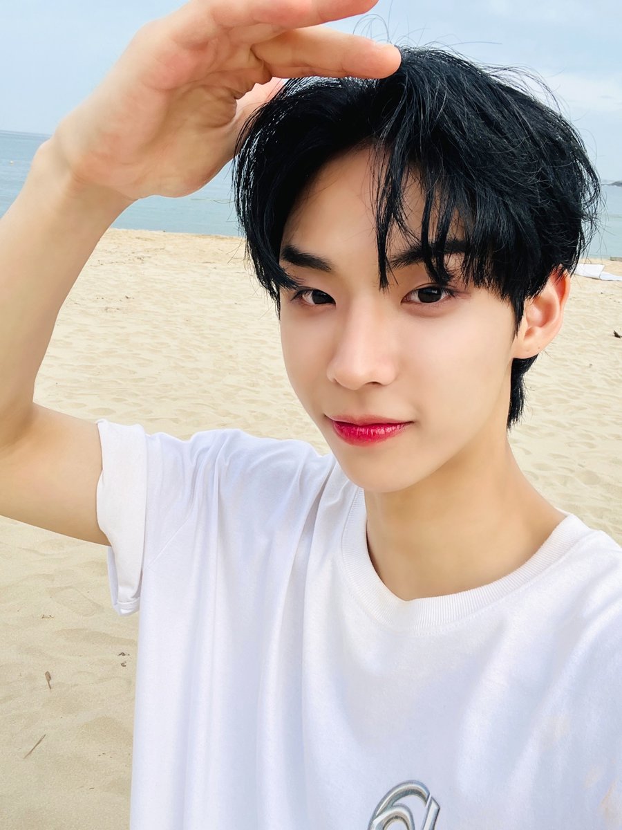 TPST__official's tweet photo. [📸TEMPIC]

23.08.14 #TEMFLIX

🤍오늘의 템페스트🖤

#TEMPEST #템페스트 
#한빈 #형섭 #혁 #은찬
#LEW #화랑 #태래 https://t.co/UmdRUHcIEV