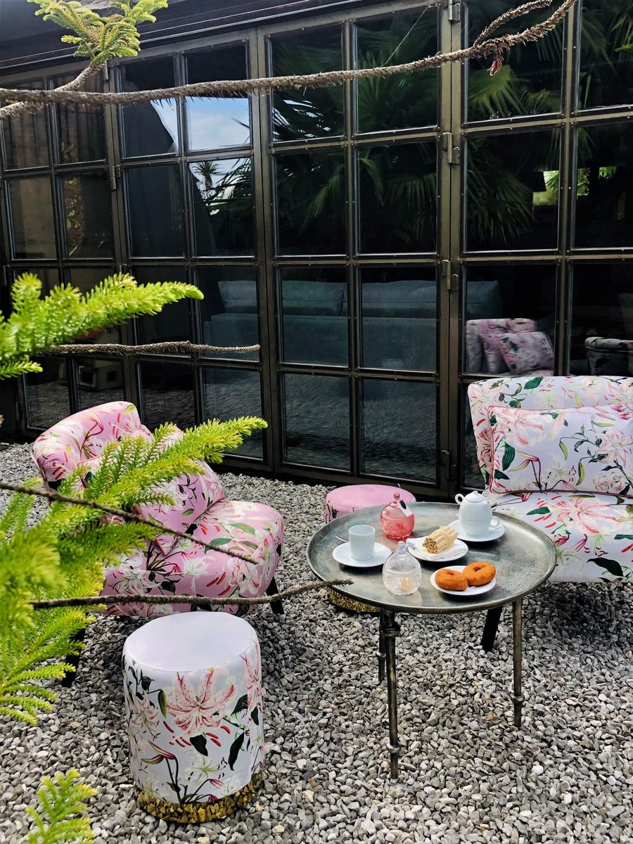 StudioSanFerna1's tweet photo. #interiorismo #proyectosdeinteriorismo #proyectosdedecoracion #decoracion #decoration #obrasyreformas #reformaturestaurante #reformatucasa #showroom #interiordecorating #interiordecor #decorstyle #studiosanfernando #eventos #presentaciones #exposition #showroom  942308090 https://t.co/taNLyvizNr