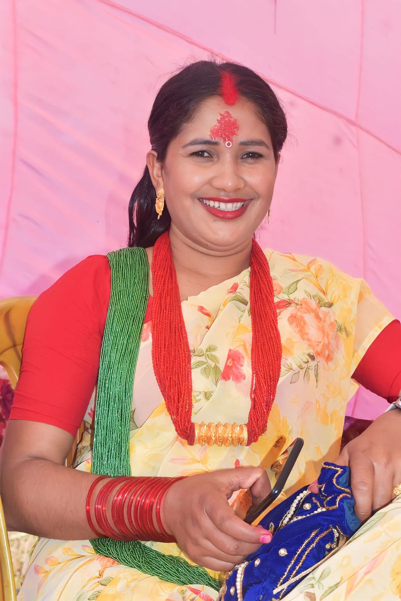 आफुले आफुलाई खुशी बनाउन सिक्नु छ दुनियाँलाई खुशी बनाउन त भगवानले पनि सक्दैनन् यहाँ..!!!