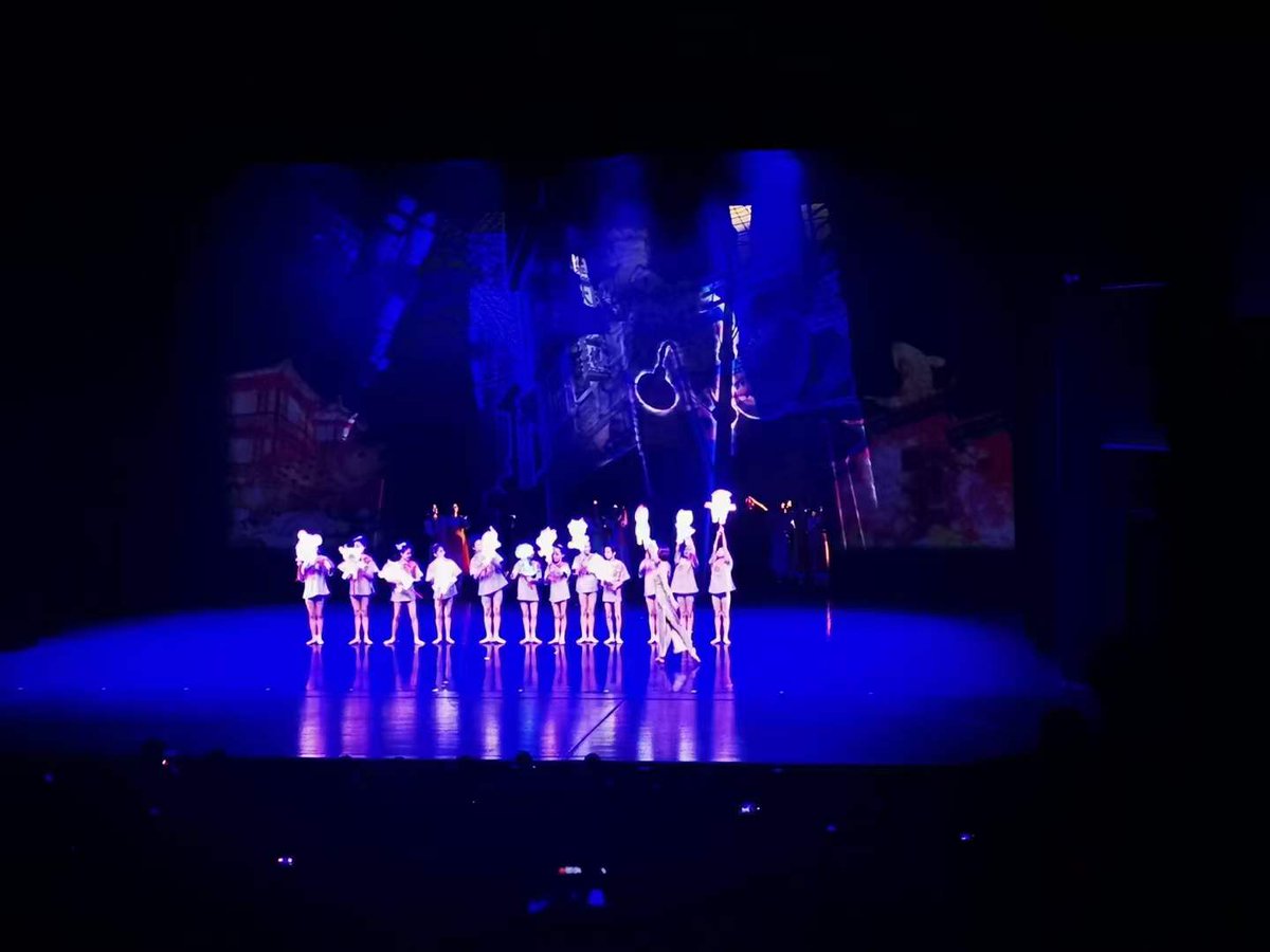 "The Red Shoes" Ballet. ---#Hirender server online.
P.S. This ballet reminds me of two similar works, "The Red Shoes" from the Fairy Tales of Hans Christian Andersen, and "Black Swan" film. I really love this kind of attractive story!
#projectionmapping #av #mediaserver #av #LED