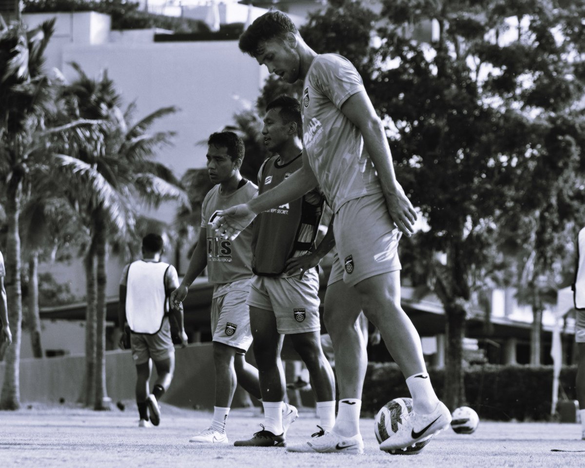 OdishaFC's tweet photo. Back To Work πΌ
#OdishaFC #AmaTeamAmaGame #KalingaWarriors #OFCTour23 #Thailand #PreSeason https://t.co/LHaJVKgVqV