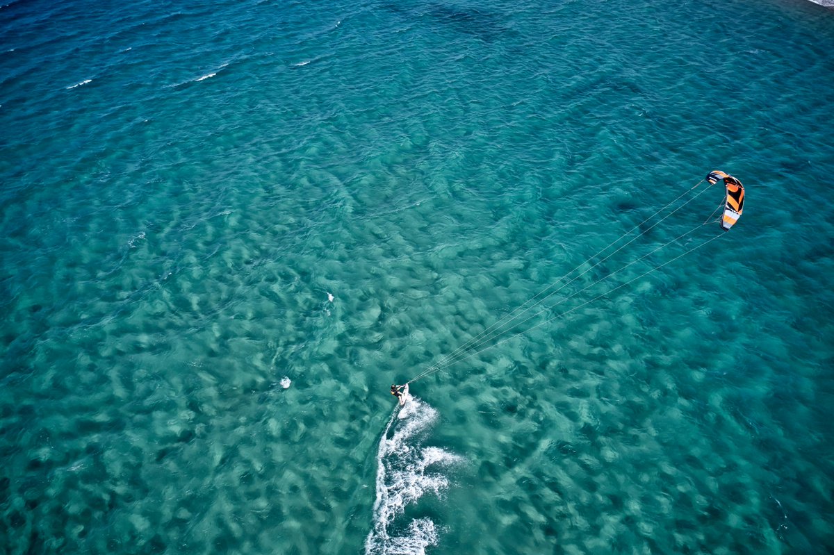 ✔️ In today's list: Learn to #kitesurf. The ideal gateway into the crystal clear waters of the Ionian Sea. Get energized and recharged: west.tn/6013PgQoF #westin #westincostanavarino