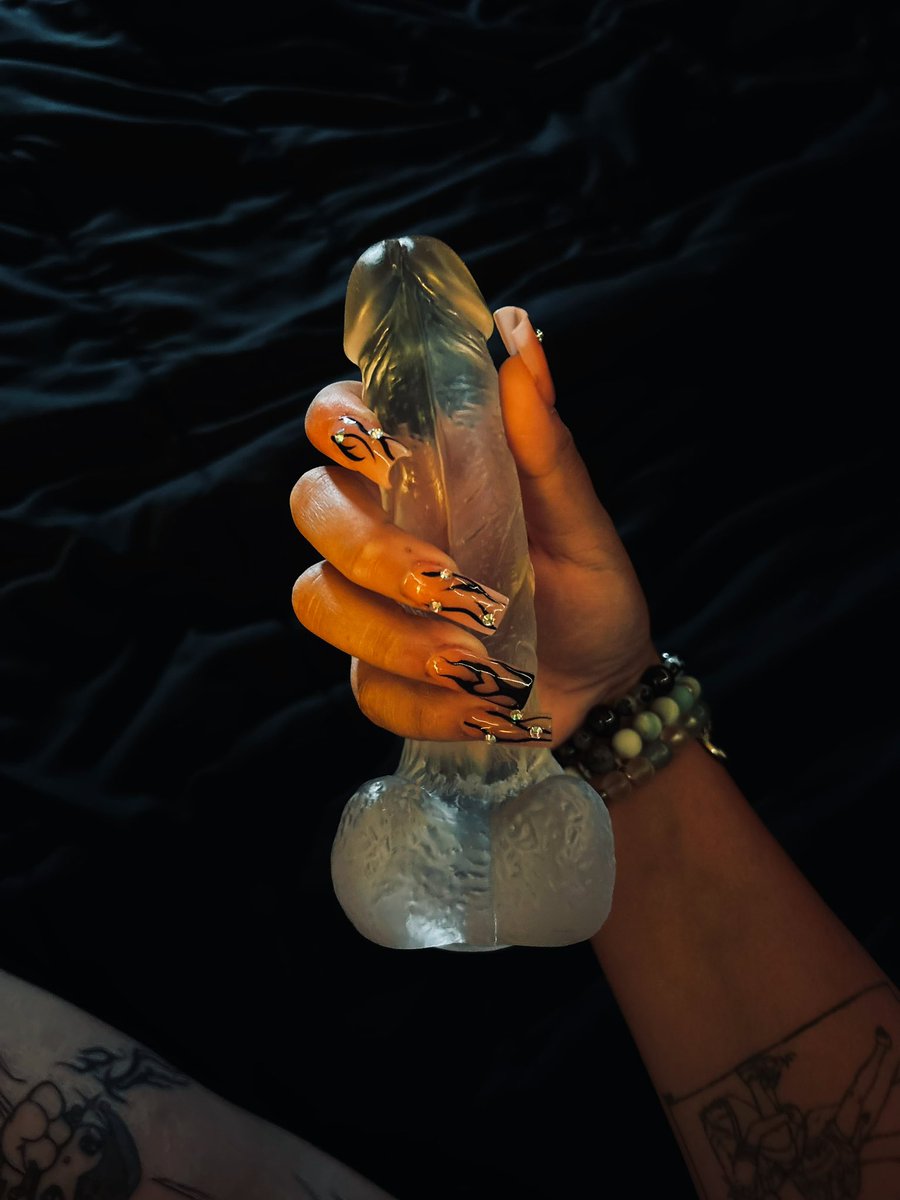 The Lovely Capricorn tweet media