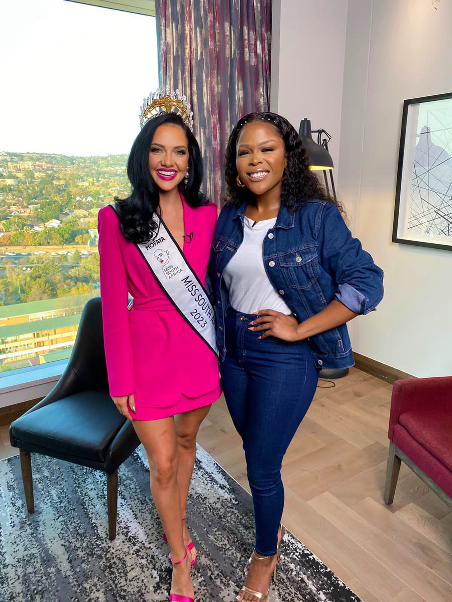 KuhleAdams's tweet photo. Miss South Africa 2023! Natasha Joubert 🤩 honoured to have had the first interview with this queen. To an incredible reign 🥂 #MissSA2023 #MissSouthAfrica2023 https://t.co/Okmy7tB5fw
