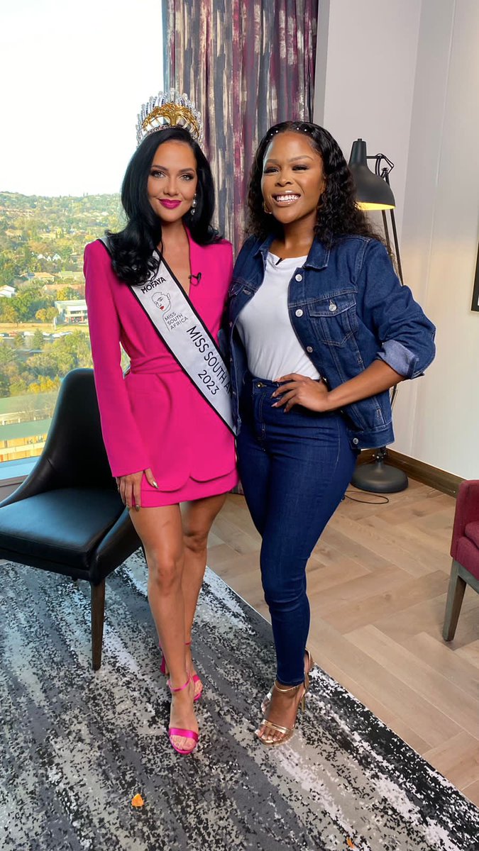 KuhleAdams's tweet photo. Miss South Africa 2023! Natasha Joubert 🤩 honoured to have had the first interview with this queen. To an incredible reign 🥂 #MissSA2023 #MissSouthAfrica2023 https://t.co/Okmy7tB5fw
