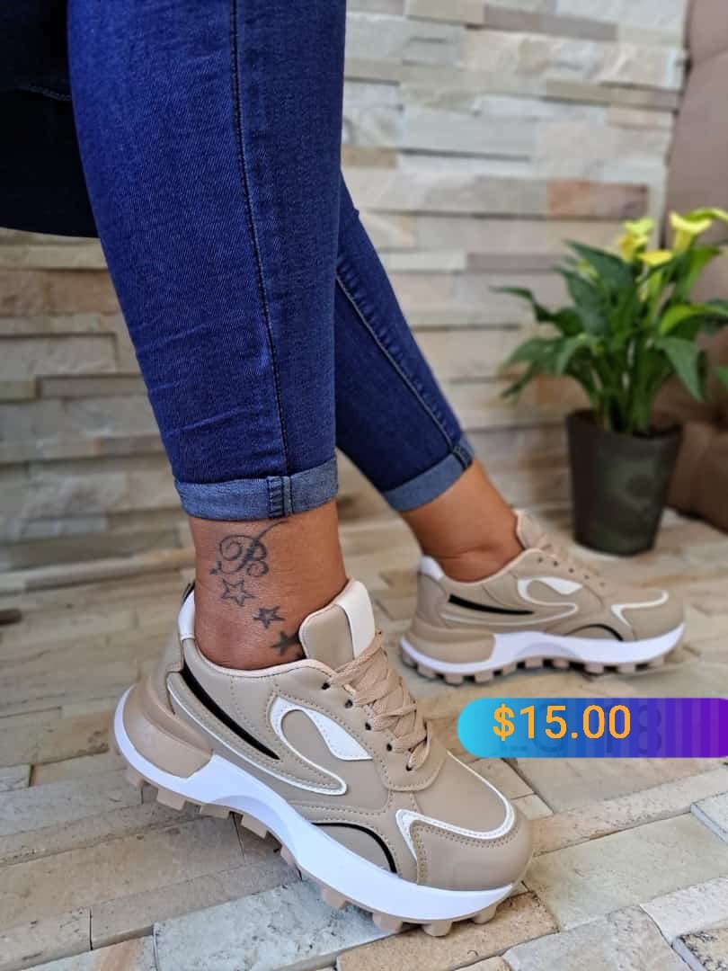 zimbabwean01's tweet photo. @daddyhope Inbox for contacts . UNISEX SNEAKERS $15 only https://t.co/1K5GXhp4PB