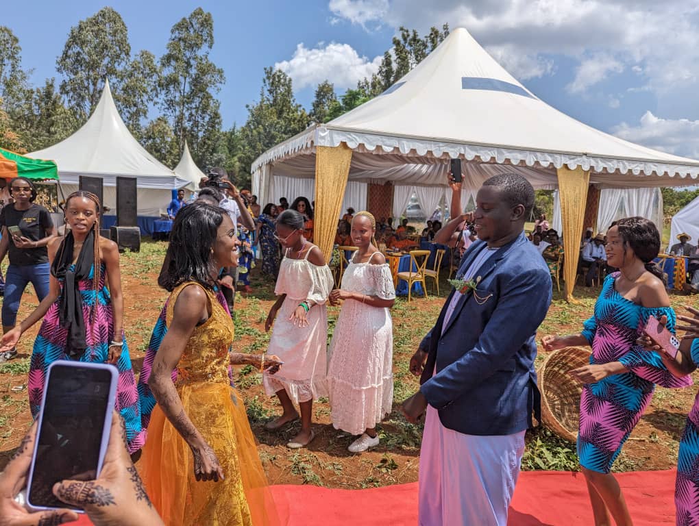 I have been outside the country on a special assignment by my clan members. The assignment was to led a delegation to Kisumu Kenya for a traditional marriage ceremony. Congratulations our son Geofrey Derrick Obbo.