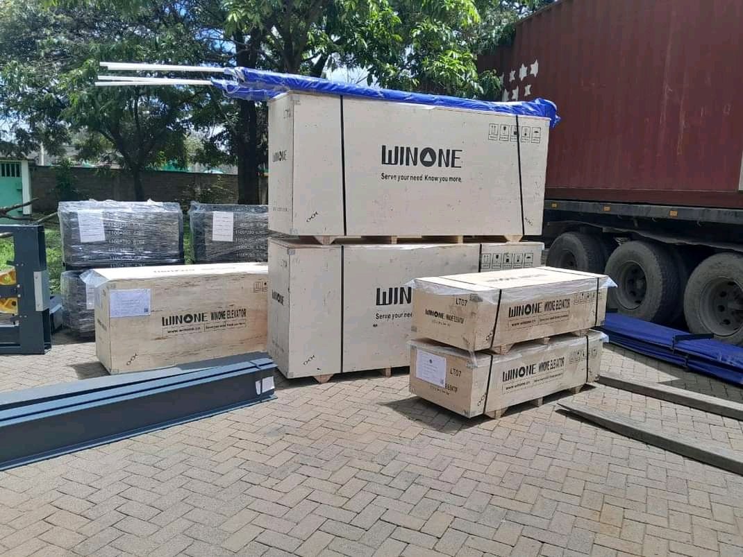 kirwaraymond409's tweet photo. Pumwani Martanity Hospital got brand new lift to facilitate ease of movement to mothers attending the care .Special thanks to Governor Johnson Sakaja and Katibu mchapa kazi Mosiria. 
#HealthMustWork https://t.co/DJJWOPsEQe