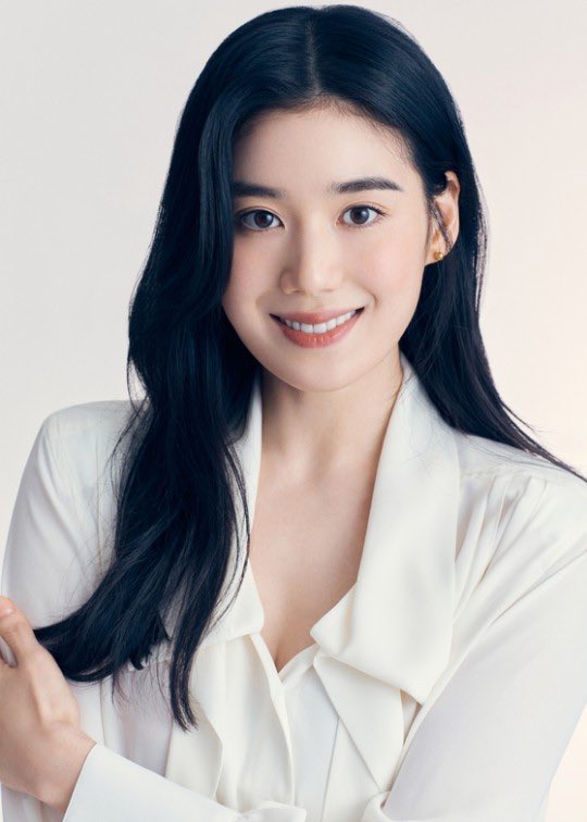 #JungEunChae reportedly cast for ENA remake drama <#YourHonor> along with #SonHyunJoo and #KimMyungMin, directed by #TheProducers #The3rdCharm’s Pyo Min-too.

Broadcast in 2024.