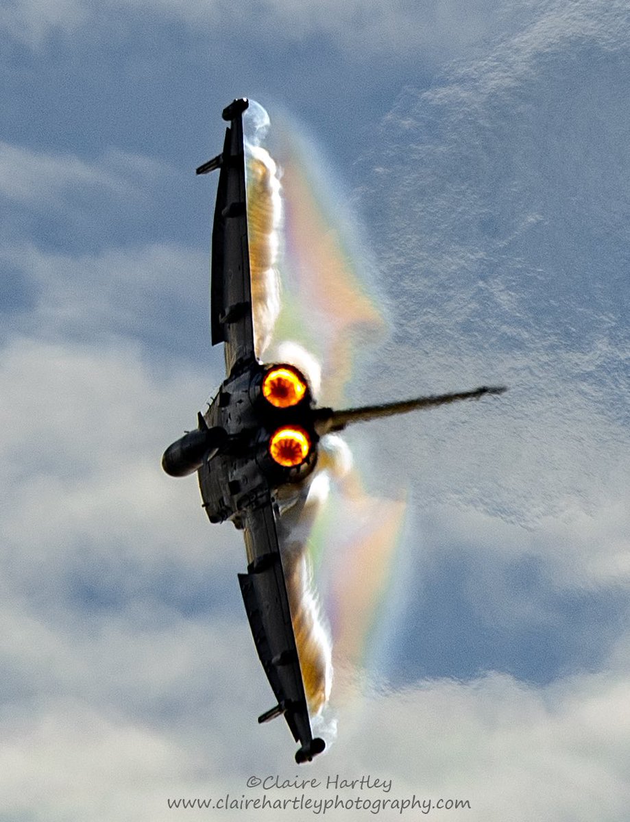 CHartleyPhotos's tweet photo. Woke at 4am so decided to have a look at some of yesterday’s photos. Here’s @TyphoonDisplay making rainbows @blackpoolairuk https://t.co/wVidxqlbvI
