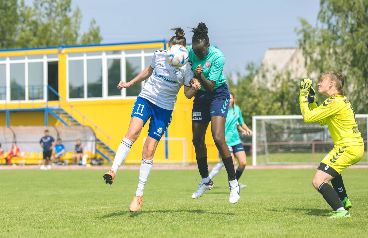 Amy Lasu tweet media