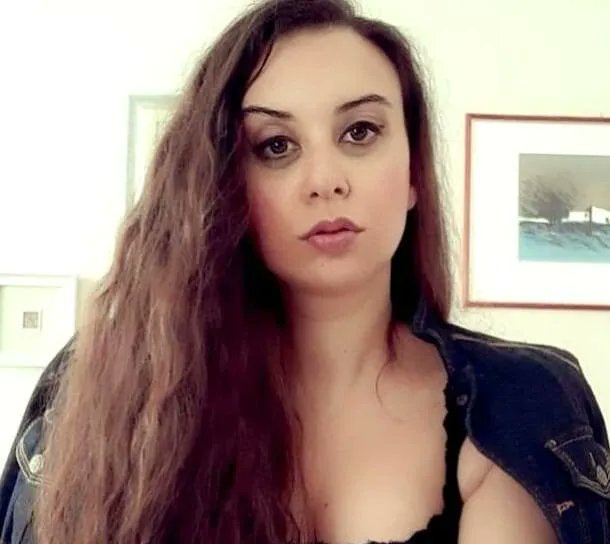 LuciaLibri's tweet photo. "un universo letterario e interiore immenso caratterizzato da umanità, sensibilità e attenzione. Ogni parola scritta è una carezza".
Fra i 7 consigli di Stefania Massari c'è anche "Non fiori ma opere di bene" di @EFuksas (@MarsilioEditori)
⬇️⬇️⬇️
https://t.co/afaop9RyLJ https://t.co/0CLdICKk3R