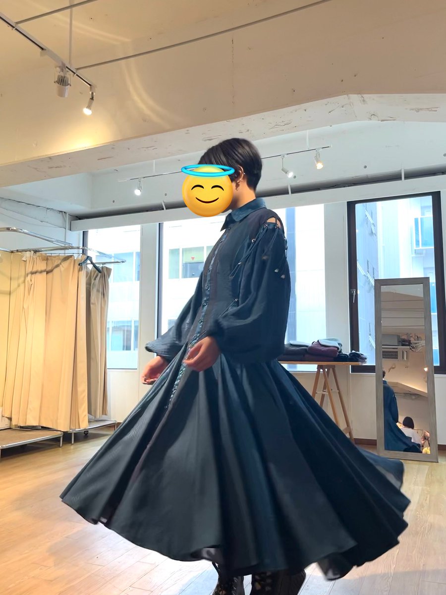 tottokohanatar0's tweet photo. 幾星霜のワンピース（s）
155cm／やや細身／ヒール10cm
#hazama 
#hazama_fashion 
#hazama_size https://t.co/dESNuAGowJ