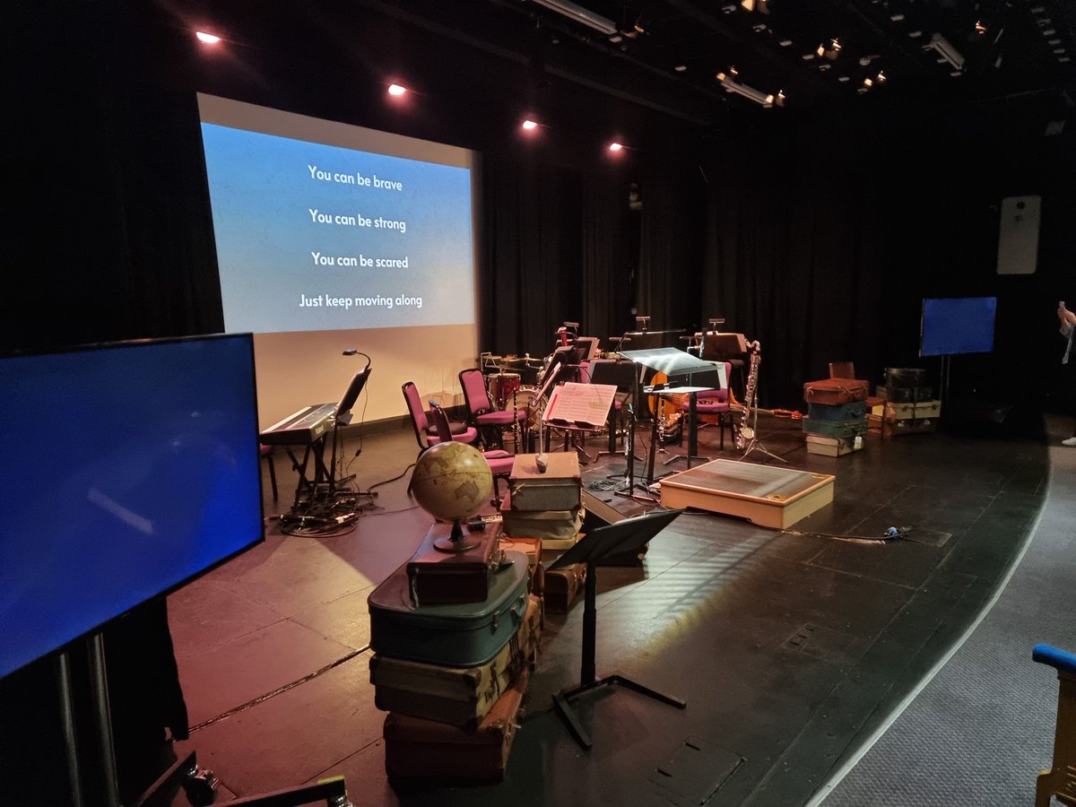 Matlax's tweet image. A great weekend working with @sinfoniavivauk on family shows in Pocklington and by the sea in Bridlington