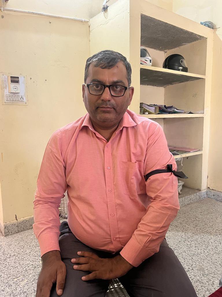 <a href="/BSBhatiInc/">Bhanwar Singh Bhati</a> जननायक जी  #सलेक्शनग्रेड_बजटघोषणा_155 के आदेश जारी करो । आप अपना वादा पूरा करो ।  <a href="/RajCMO/">CMO Rajasthan</a> <a href="/ashokgehlot51/">Ashok Gehlot</a> ऊर्जा विभाग के सभी अभियंता आज कालीपटी बांध कर कार्यालय आये है। #MAHAPADAV_2_21_AUG <a href="/BSBhatiInc/">Bhanwar Singh Bhati</a> <a href="/GovindDotasra/">Govind Singh Dotasra</a> <a href="/RajCMO/">CMO Rajasthan</a> <a href="/RajGovOfficial/">Government of Rajasthan</a>