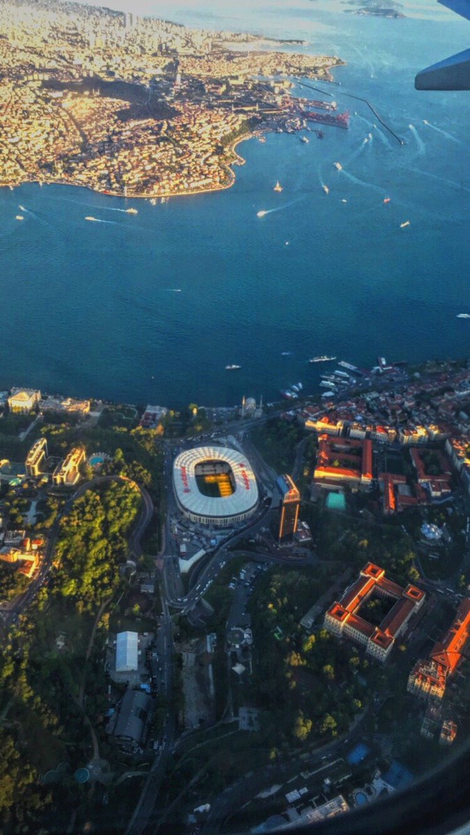 KingcArsi's tweet photo. ❤️🫶
#BeşiktaşınMaçıVar https://t.co/1GMROlyq1u