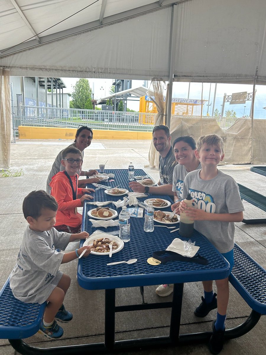 devro25's tweet image. Boxer 500 clan!