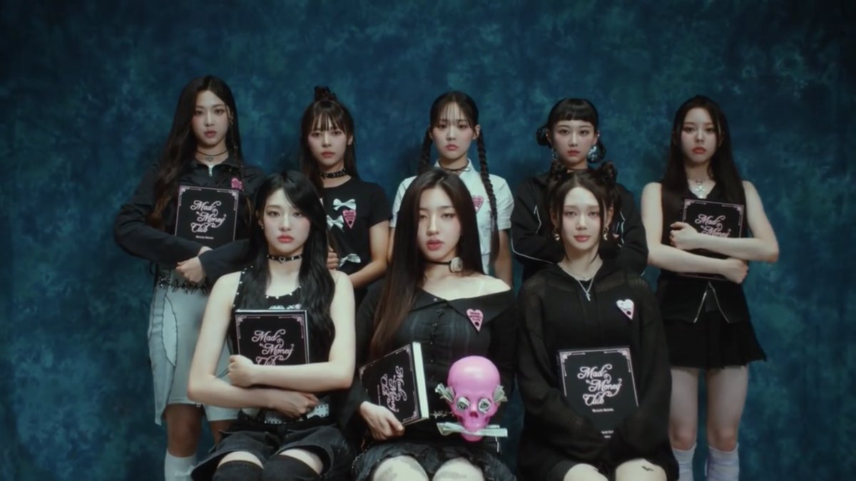 parksohyune's tweet photo. Welcome to the, Mad Money Club. https://t.co/FipV2PpLBV