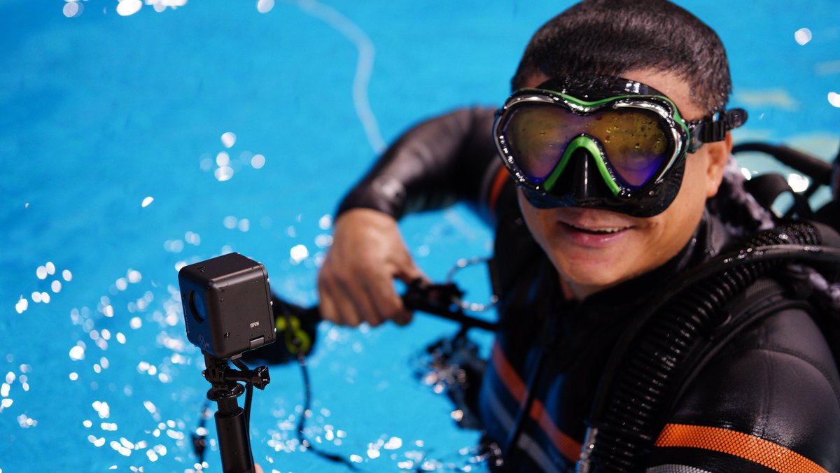 YoucanRobotics's tweet photo. 📸The standard equipment for underwater shooting in the dive centers is here!

#BWSpacePro and #DiveMaster. Which one is your favorite?😍

While summer is not yet over, hurry up and get one🔥
https://t.co/Ze87x28UqP

#Youcanrobot #drone #4K #underwaterdrone #underwaterphotography https://t.co/B85XqgrSWR