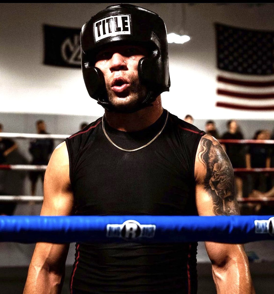 strongandjacket's tweet photo. Official play for #DWCS #DWCS2: Hyder Amil ML (-150) for 2.2u https://t.co/YnTHyFqGns