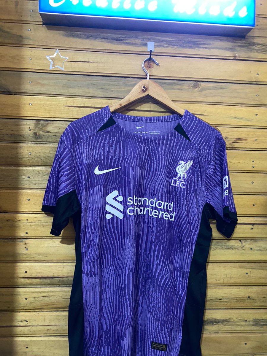 JRJerseystoreug's tweet photo. Explore a World of Jerseys & Team Gear 🌟 | Your Destination for Customization & Branding 🎨🔥 | #GetTheMostOutOfLife with Sports 🏆Location : Arua Park Plaza A4-238, Kampala
📲📞0786933194/0754205197
We do deliveries🚀🚀 https://t.co/jATLyUEN6e