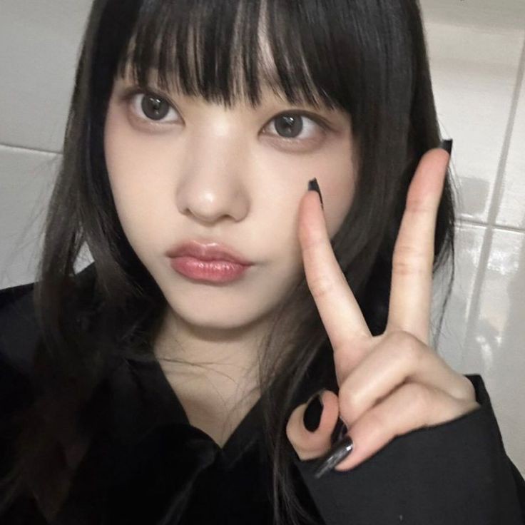 hykeii's tweet photo. stres dikit ga ngaruh wir😋
@LpmRoleplayer https://t.co/9KBl7d2WHw