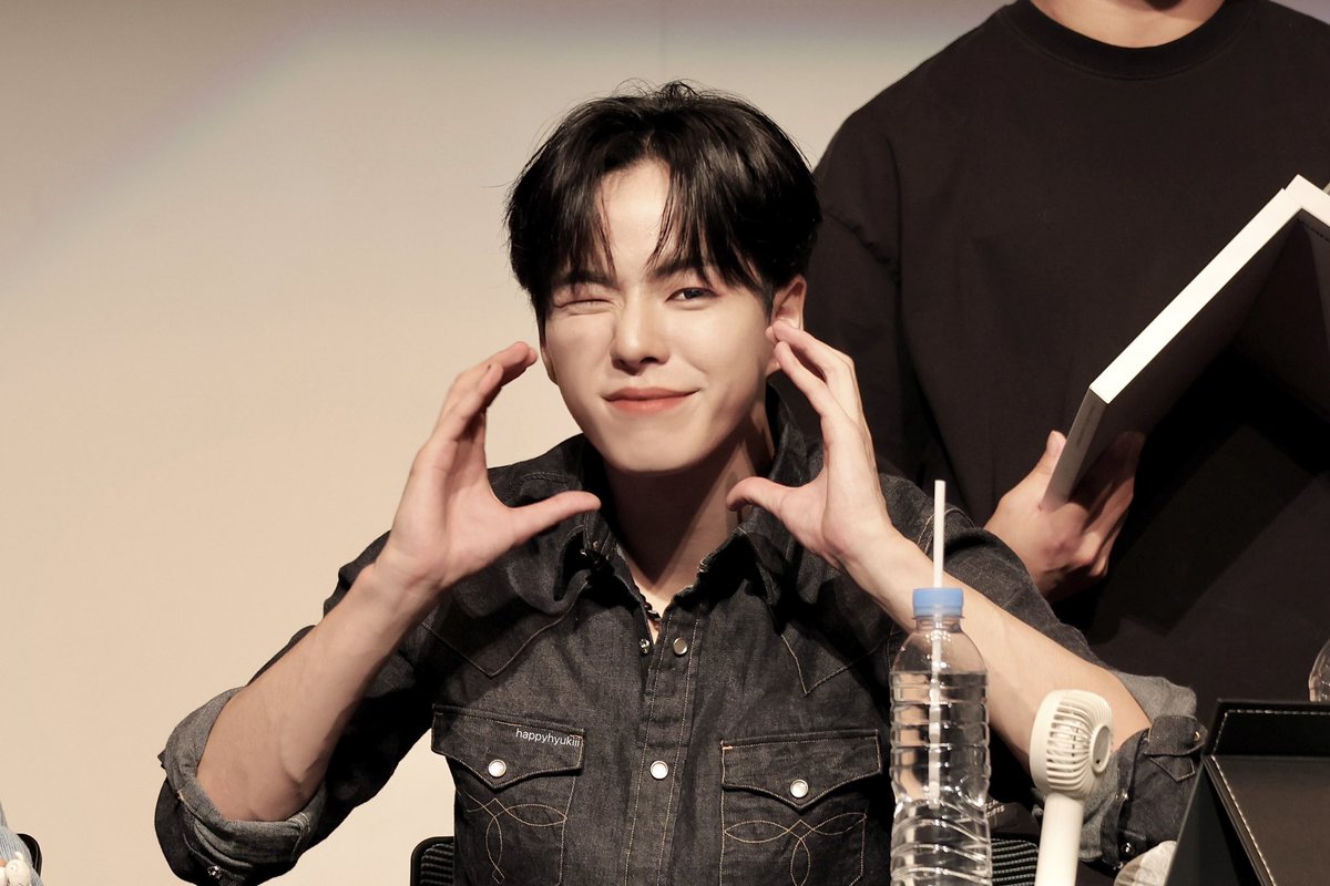 —95 tweet media