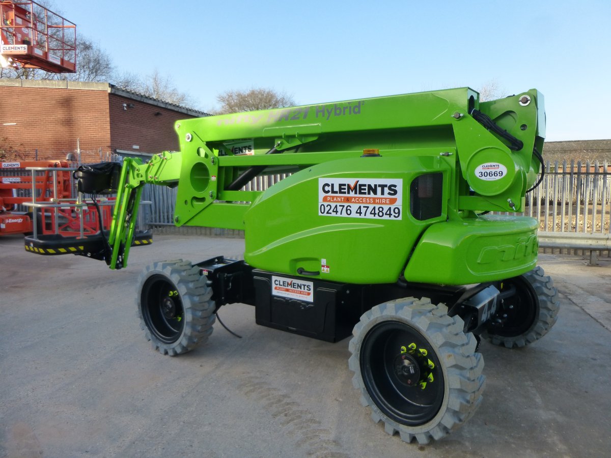 Our hybrid HR21 boom lift is back after a long term hire with a facilities management company who have been carrying out some window repairs over the past few weeks. Check out the specs of the machine on our website or call the office for more details on 02476 47 48 49. #boomlift