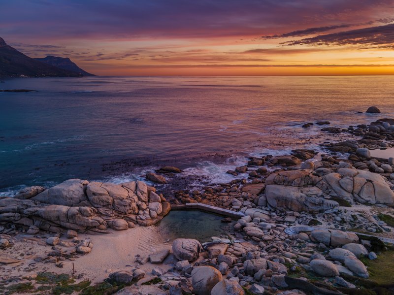 JayCaboz's tweet photo. Did you know Maiden's Cove has two tidal pools?
The main pool is kind of shaped like a tombstone, while the second is tucked away behind some large boulders. Both, however are equally as enticing.
#maidenscove #capetowntidalpools #tidalpools https://t.co/wKr2OY84jO