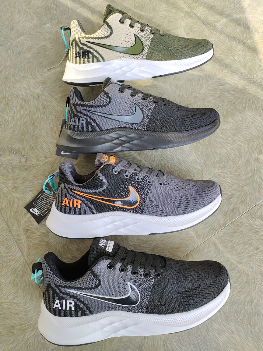 sweetborah's tweet photo. Big Feet Sneakers

₦15,000
45-50

Nationwide delivery from Lagos
Payment Validates order

Please Retweet https://t.co/6T7QgKKGD2