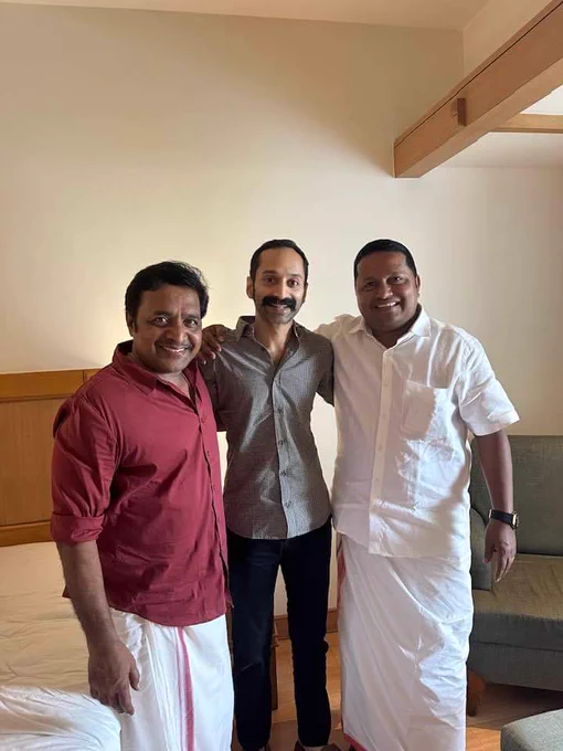 What's cooking ????

#RenjiPanicker #FahadhFaasil #JobyGeorge🔥⚡️