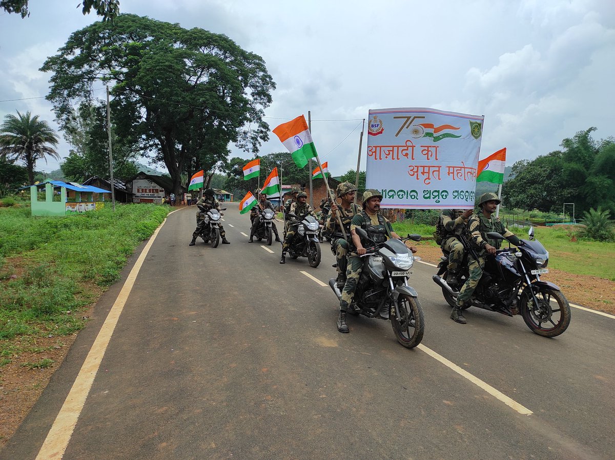 BSFODISHA's tweet photo. "Har Ghar Tiranga"
The freedom we enjoy today is the result of the blood, sweat and tears given by our bravehearts for the country. Let’s honour their sacrifices.
#AzadiKaAmritMahotsav 
#BSF 
#Meri_Maati_Mera_Desh 
#HarGharTiranga 
#BSFOdisha https://t.co/kUsFIuOePJ