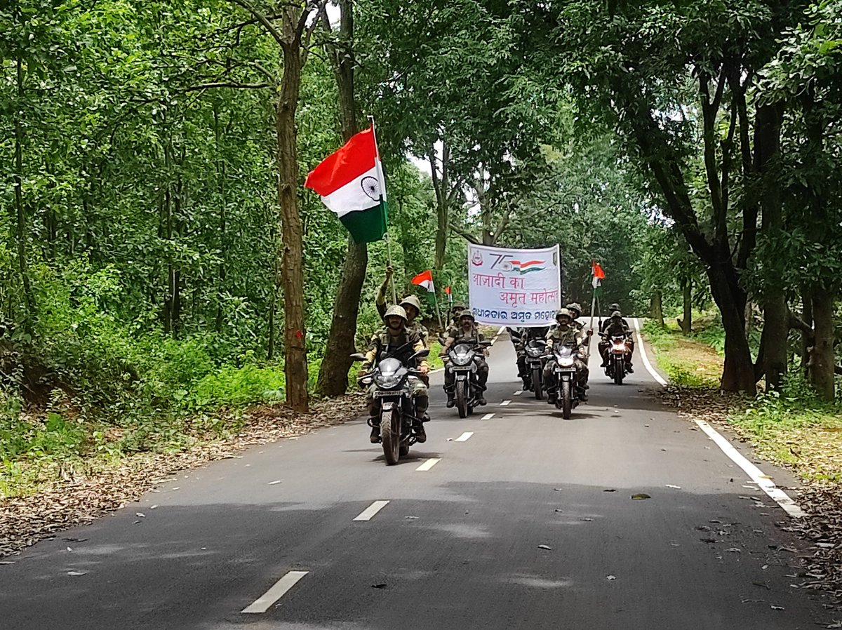 BSFODISHA's tweet photo. "Har Ghar Tiranga"
The freedom we enjoy today is the result of the blood, sweat and tears given by our bravehearts for the country. Let’s honour their sacrifices.
#AzadiKaAmritMahotsav 
#BSF 
#Meri_Maati_Mera_Desh 
#HarGharTiranga 
#BSFOdisha https://t.co/kUsFIuOePJ