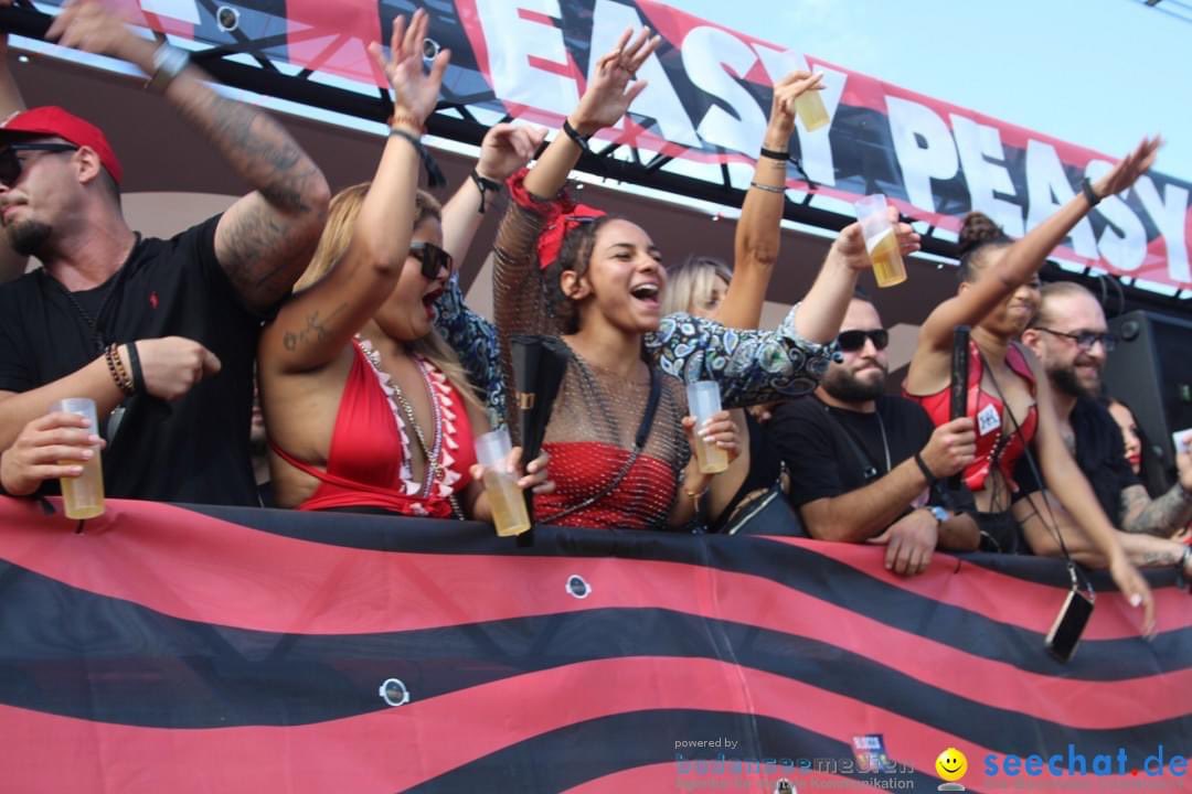 seechat's tweet image. #Streetparade 2023 mit dem Motto #Iwish
In Zürich. Alle Fotos auf seechat.de