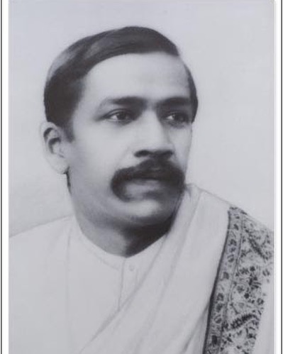 lazyguyalways's tweet photo. To be at the Divineโs service is the surest means of attaining realisation.
#SriAurobindo #divinemother #Pondicherry #auroville #sriaurobindoashram #annai #savitri #lifedivine https://t.co/QlaAHYgG0r