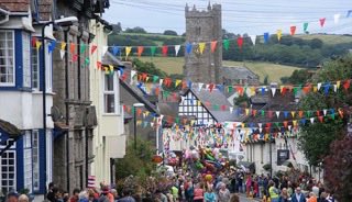 JacksonGabrjack's tweet photo. Dartmoor foodie day out Moretonhampstead Food Festival in streets of friendly moorland town #Dartmoor Saturday 19 August 10-4 free entry over 30 delicious stalls inc #MadeinMoreton makers ⁦@LittleDartmoor⁩ ⁦@MidfieldsGranol⁩ ⁦@papillongin⁩ ⁦@dartmoornpa⁩ https://t.co/hs0SJomcwl
