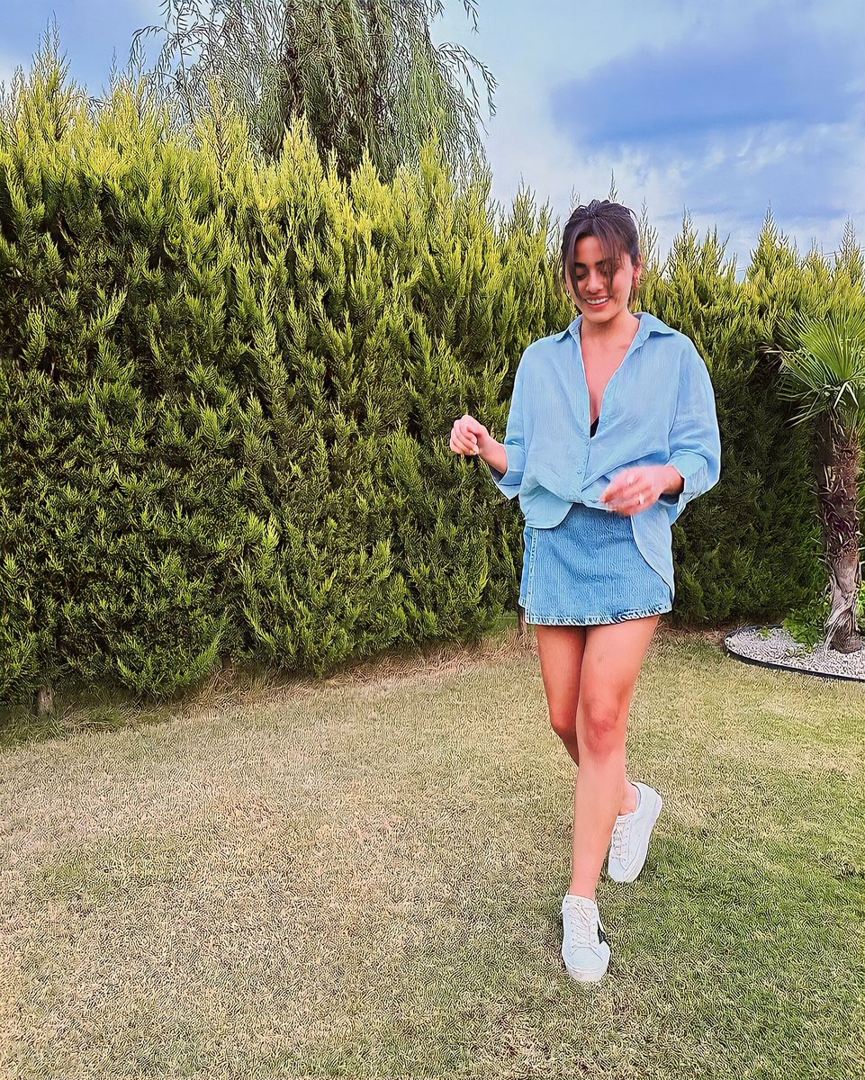 Günaydın! Güne iyi düşünceler, şükran ve iyi insanlarla çevrili başlamanız dileğiyle. Harika Pazartesi! 🍀

#SılaTürkoğlu