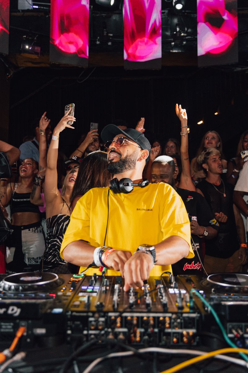 ✨ Fresh start of the week guys

The legendary <a href="/DJBLISS/">DJ BLISS</a> most definitely shut it down <a href="/eden_ibiza/">Eden Ibiza</a> #IBIZA 🥵  

If you’re recovering from your weekend like I am😋, I’d say drinks lotsssss of water and enjoy the sunny day ahead✨

Oh yh, we’re back on Saturday with more vibes💋