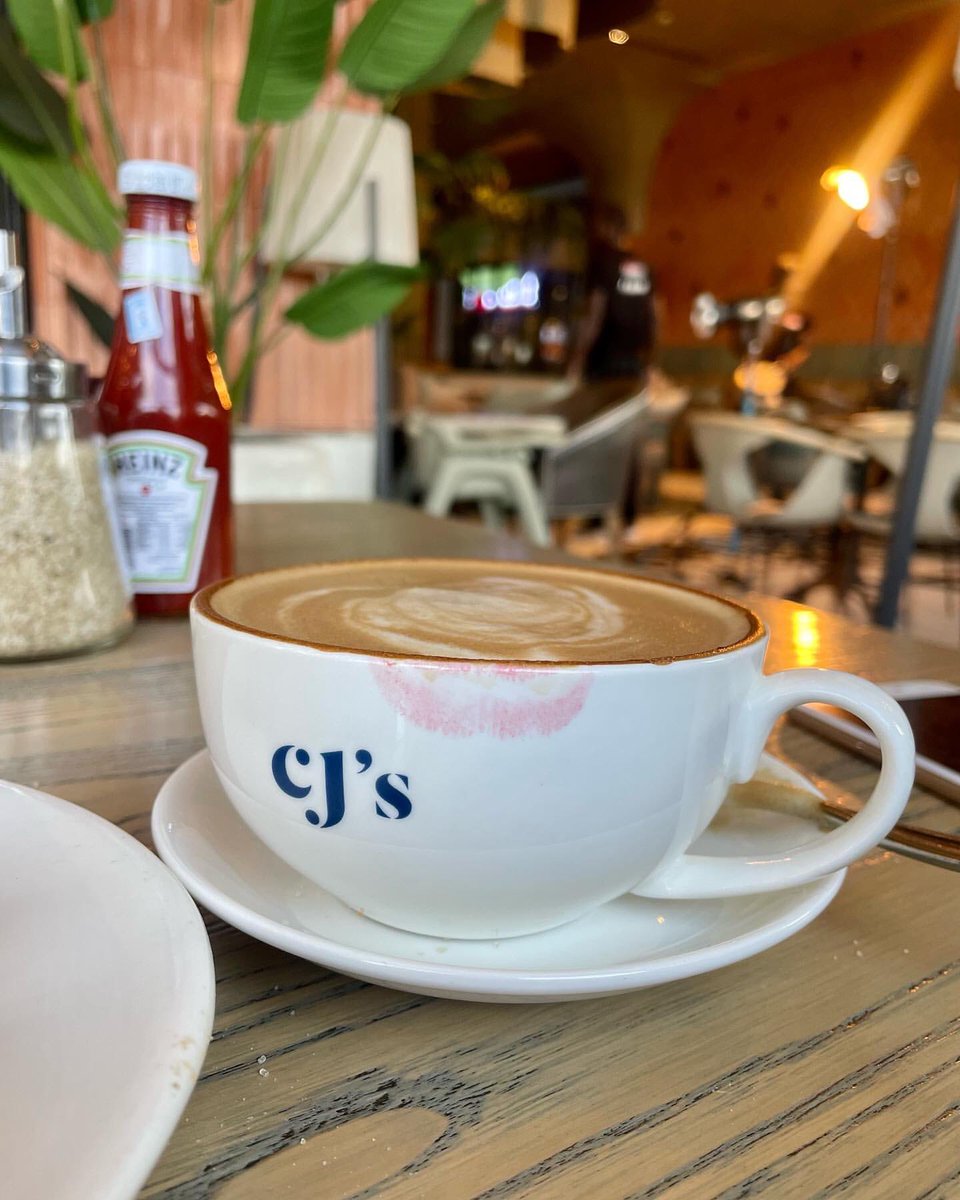 Cjs_254's tweet photo. Kickstarting the week with a hearty breakfast from CJ’s: fuel for productivity and flavor in every bite! 🍳🥐☕️
(📸: @marie.akanga 💕)
#cjs
#cjsbreakfast #cjsbreakfastcombos https://t.co/2Nz8GLr4qb