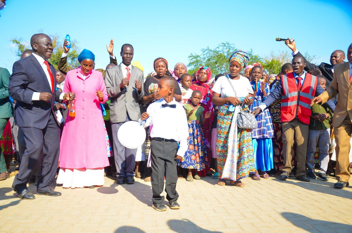 DoreenCherotic's tweet photo. Big celebration yesterday at Kinango Kwale where a boy Juma Mohammed who was crippled for 8 years stood up and walked away one decree of the TWO MEGA PROPHETS OF JEHOVAH 💥💥💥💥
#LatterGloryMiracles https://t.co/B8Xeu0icSi