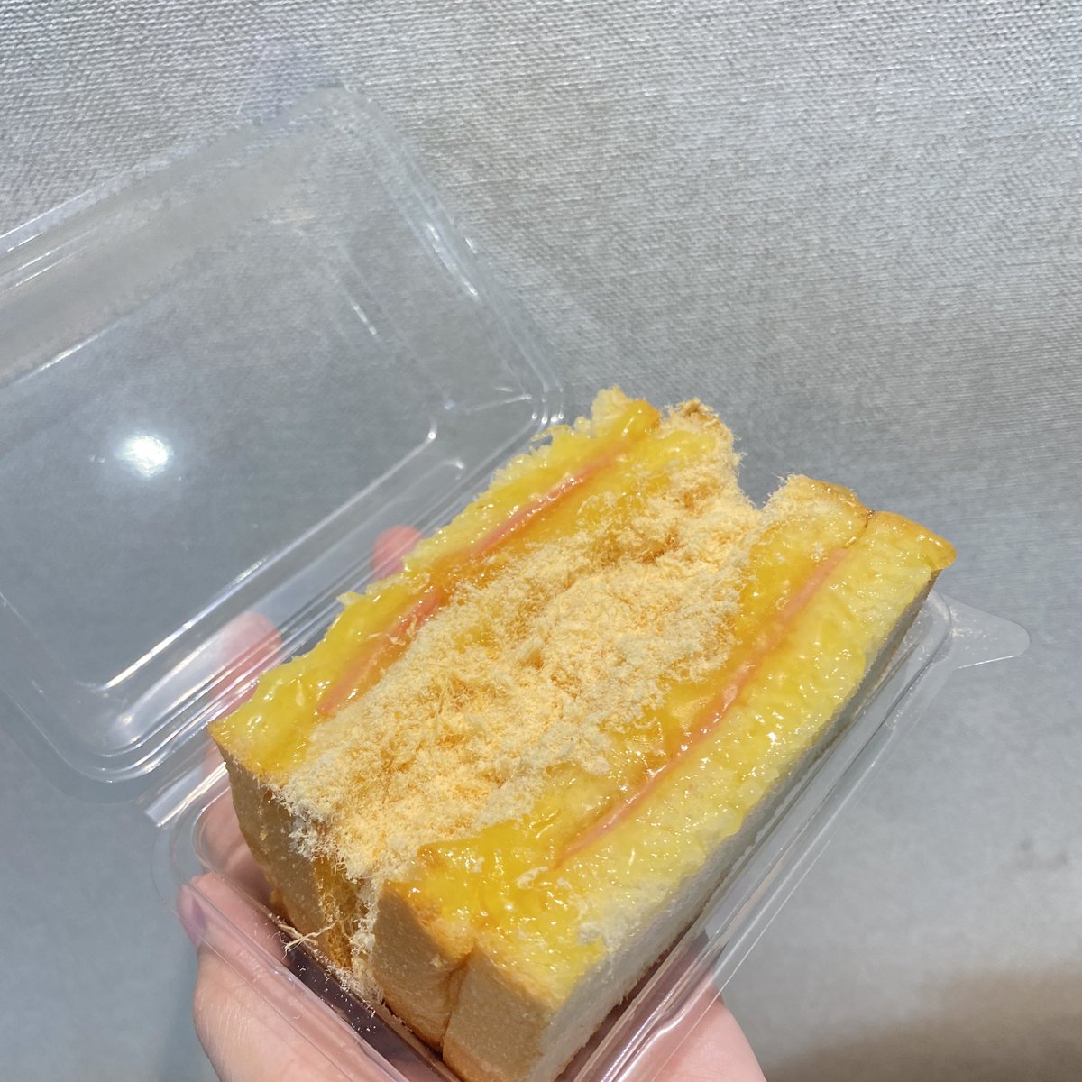 GajuuBkk's tweet photo. แซนวิชหมูหยอง! 

สนใจสอบถามเพิ่มเติมได้ที่ 
Line : gampstr123 
#แซนวิชโบราณ #แซนวิชเกาหลี #แซนวิช 
#ฟู้ดซัพพอร์ต #foodsupportศิลปิน #หลาดนนท์แฟม #foodsupportthailand https://t.co/dic81r1r0l