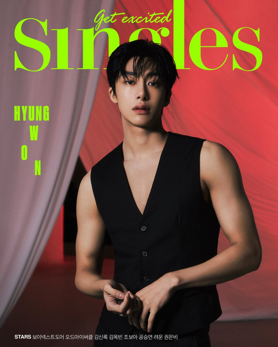 singlesmania's tweet photo. 몬베베라면 일찍이 눈치 챘을 조합! 이번 달의 커버 스타는 #지방시뷰티 와 함께 카메라 앞에 선 #몬스타엑스 의 #형원 입니다. 독보적인 아우라로 다채로운 메이크업 룩을 완벽하게 소화한 형원의 커버를 감상���보세요! @OfficialMonstaX #HYUNGWON #MONSTAX https://t.co/dDgX3GGRCb