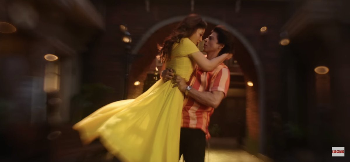 ItzzSRKianMoni's tweet photo. Ishq khawab khawab sa hai
Mera behisaab sa hai 
Tere lafz chum lun main
Urdu ke kitaab sa hai #Chelaya https://t.co/ECuTCG7Crv