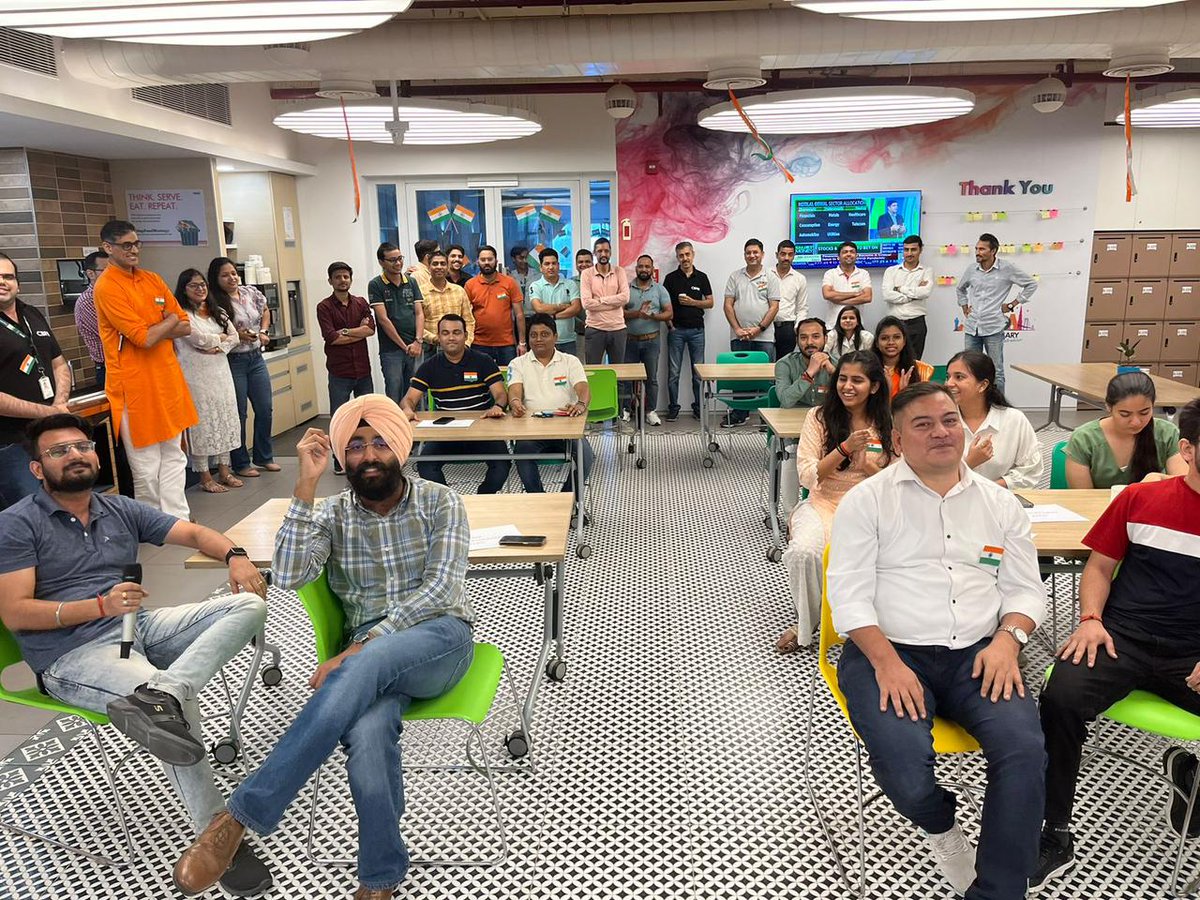 AnshumanMagzine's tweet photo. Sharing a few glimpses of our Independence Day team engagements. Members from different business verticals came together to bond, celebrate, and reinforce the spirit of #onecbre.
#IndependenceDay #team #collaboration #teamwork #Engagement https://t.co/3ADdEPvsrv
