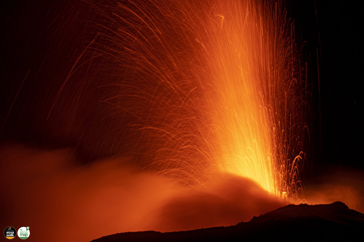 etnawalk's tweet photo. Eruzione Etna • 13/14 agosto 2023
© Giuseppe Distefano / Marco Restivo

#Etna #Sicily #volcano @NatGeoMagITA @INGVvulcani @AIVulcan @NatGeoEspana https://t.co/VSxYrcycw7