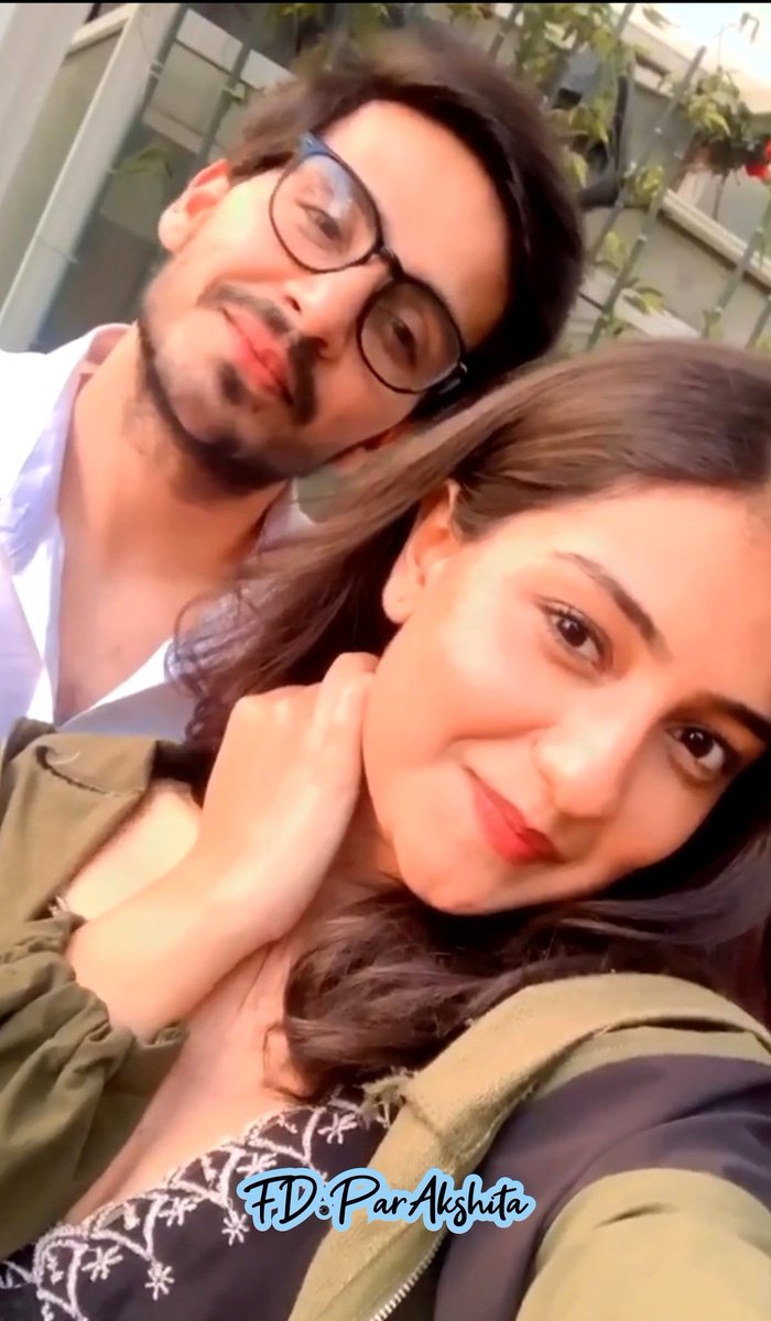 fd_param's tweet photo. Thank you for being my Happiness ❤️❤️

@AkshitaMudgal9 @8paramsingh 

#parakshita #ishqaan
#paramsingh #akshitamudgal https://t.co/Ov6YZ1CEjX